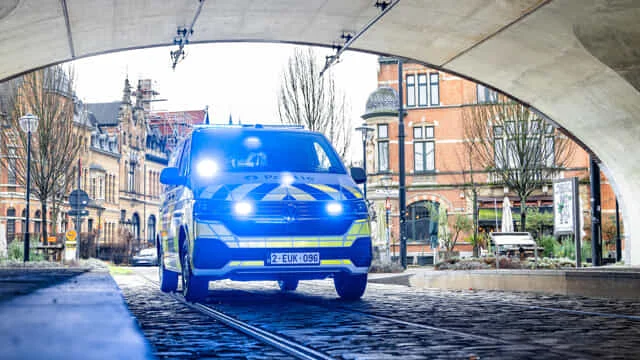 Une voiture en fuite renverse un enfant à Anvers lors d’un contrôle de police