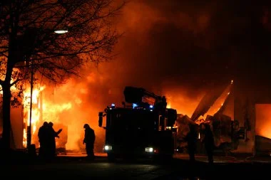 Incendie à Arlon : tous les habitants d’un immeuble de neuf étages évacués