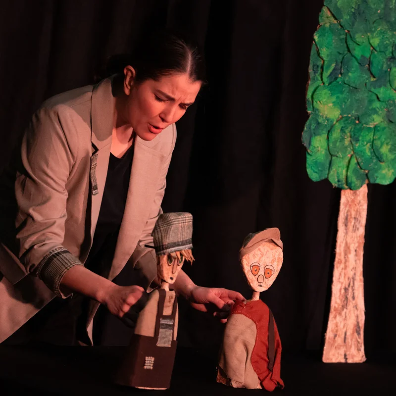 La Coutume des Drôles : un spectacle féerique pour toute la famille à Waremme