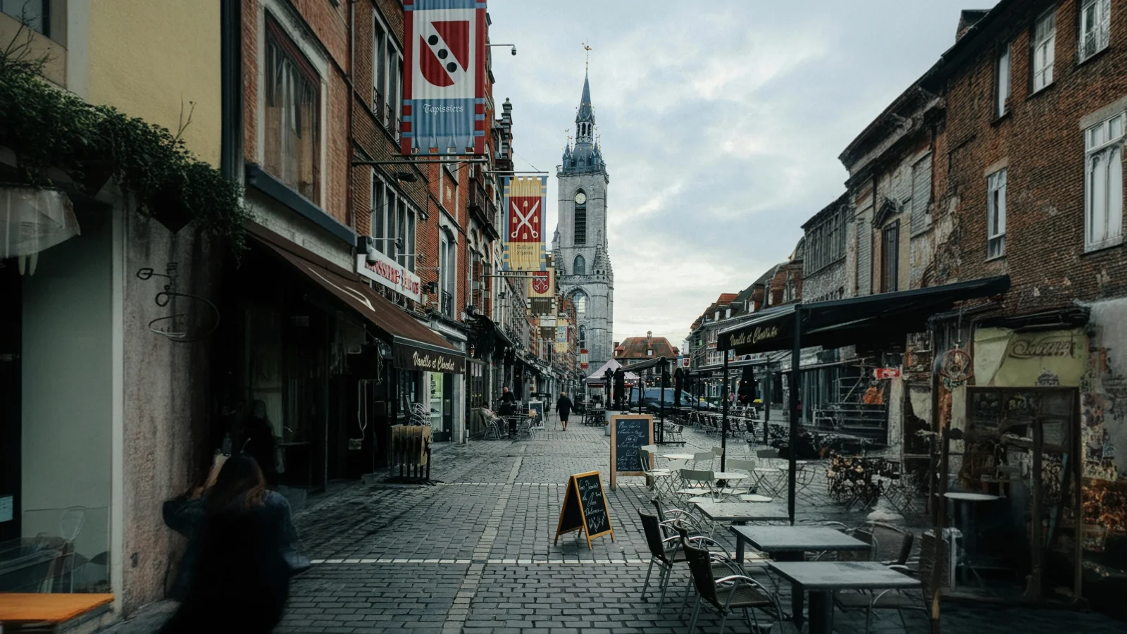 Tournai : un drame terrible au pied du beffroi cet après-midi