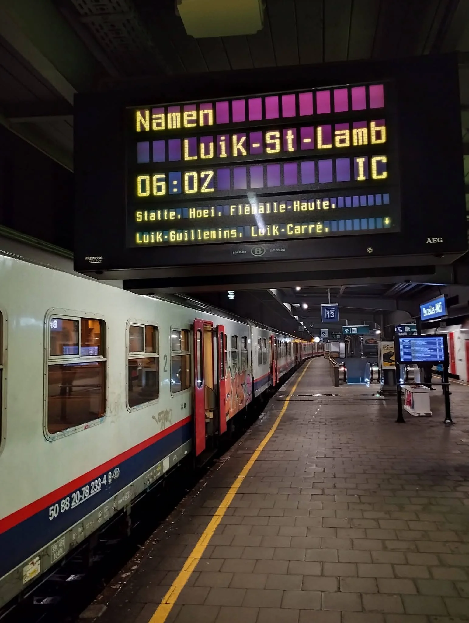 (PHOTOS) La SNCB dit adieu aux voitures M4 et aux locomotives séries 21 et 27, icônes du rail belge