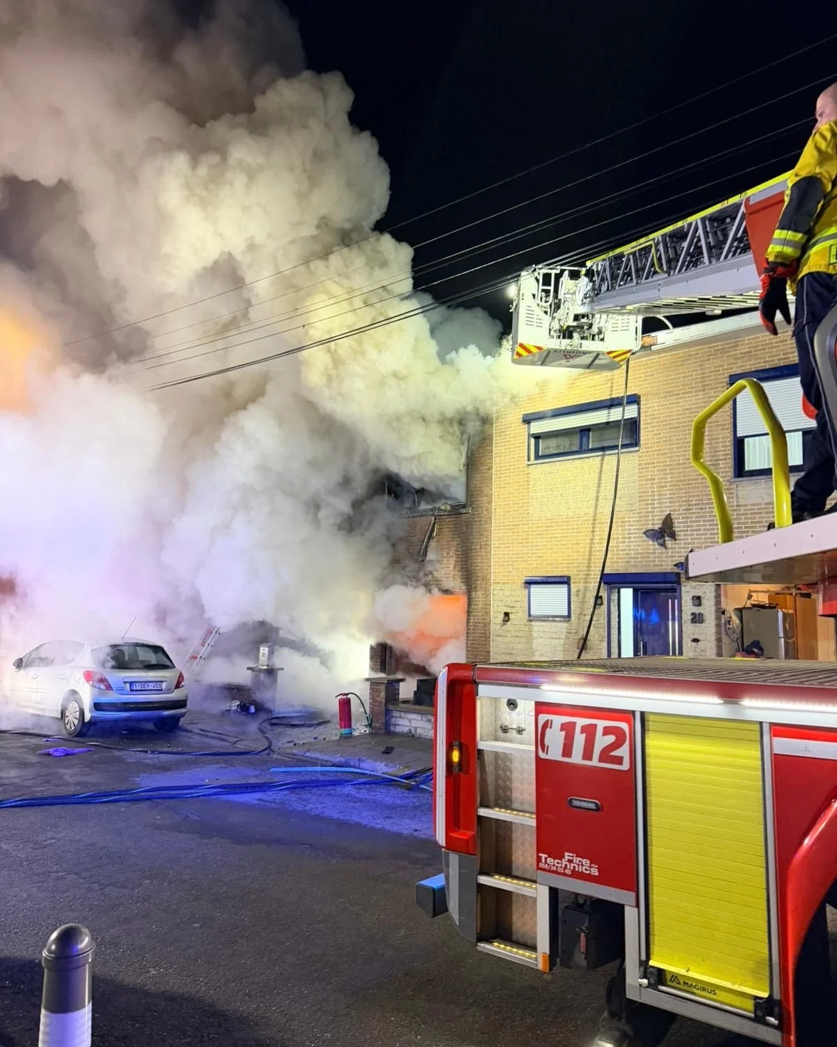 (PHOTOS) Incendie mortel à Wandre : un couple de personnes âgées perd la vie