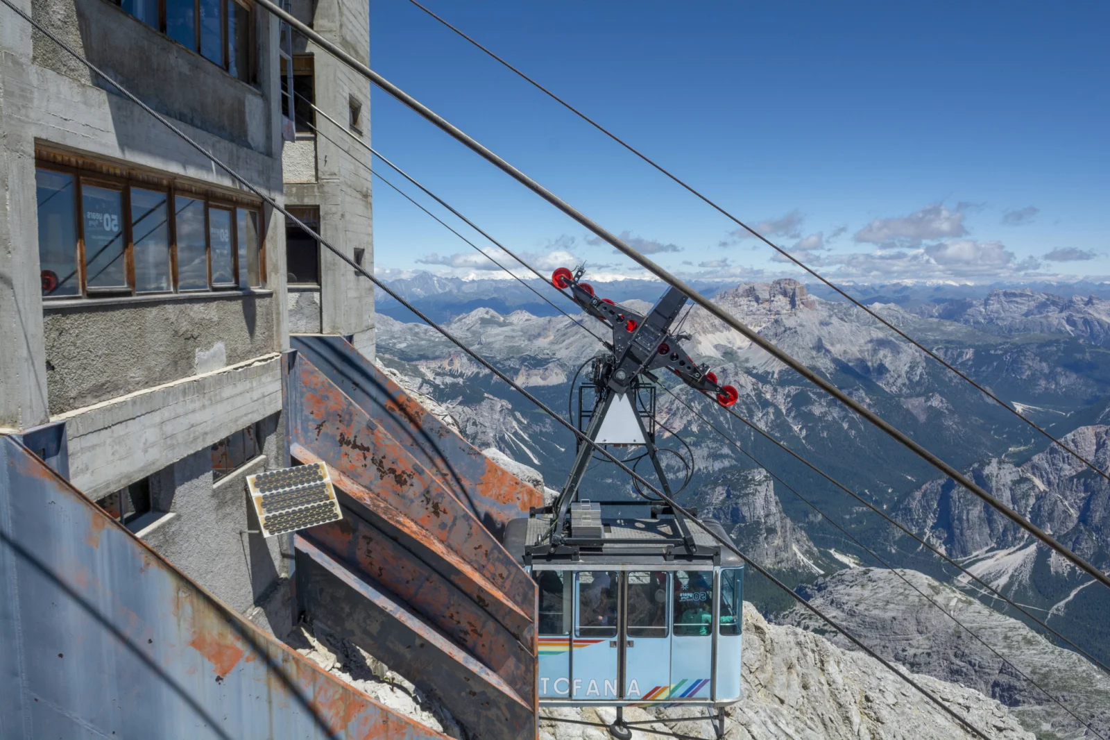 Italie : Incident au téléphérique de Macugnaga : quatre blessés et une centaine coincés en montagne