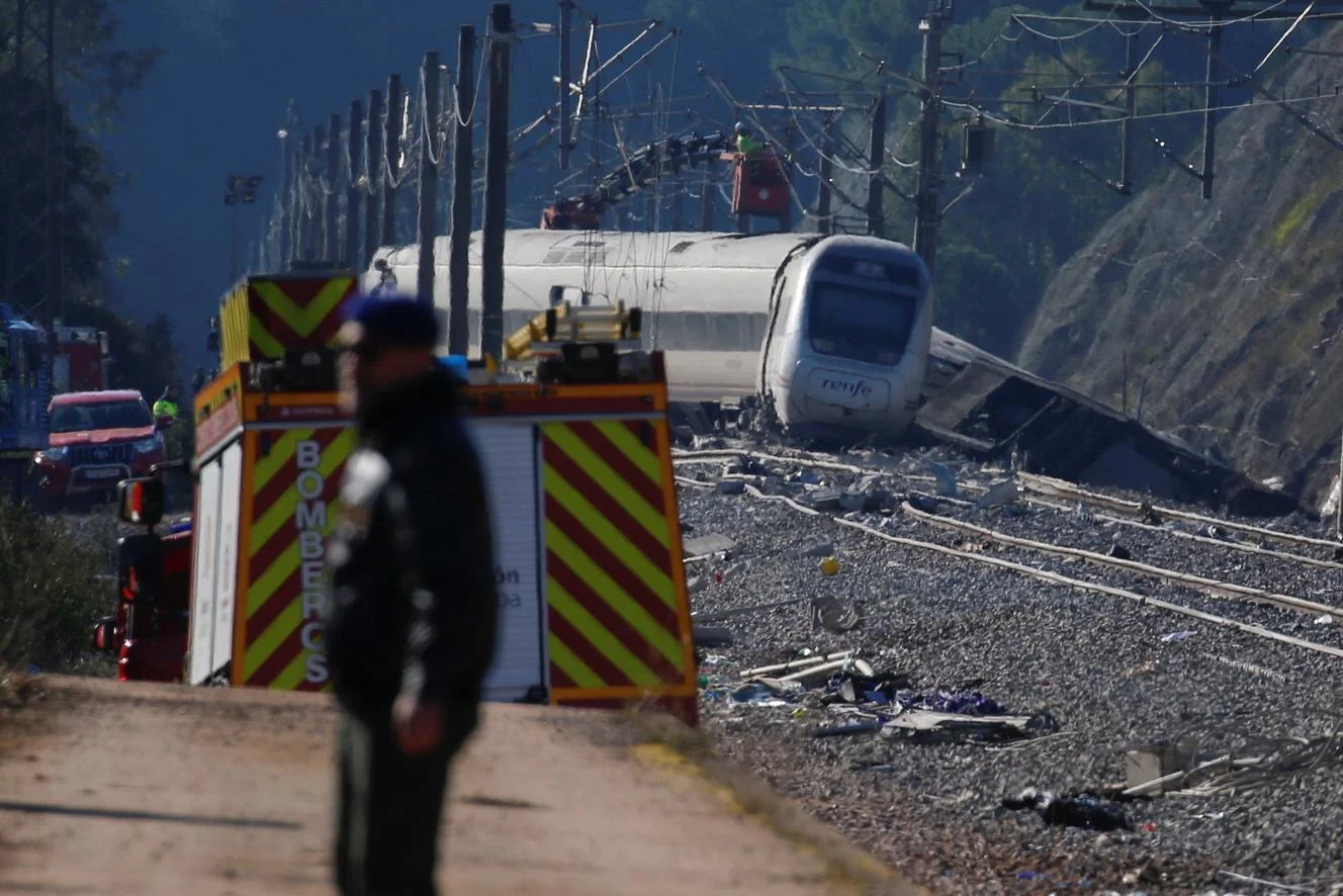 Enquête sur la catastrophe ferroviaire : un défaut de rail privilégié comme cause possible