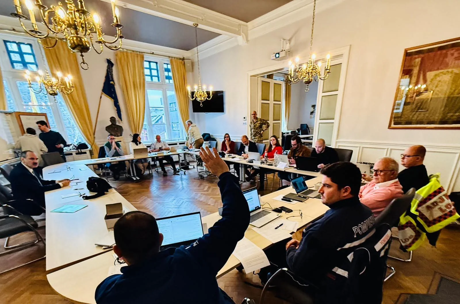 (PHOTOS) Tubize teste sa capacité de réaction face à une crise majeure